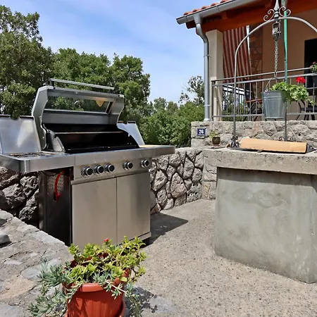 Дом отдыха House With A Parking Space Jakov Polje, Novi Vinodolski - 24824 Кленовица